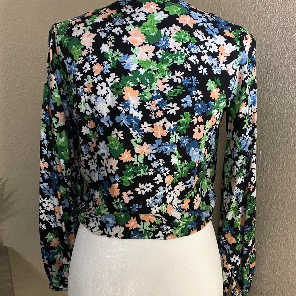 Button down Tie-Front Blouse - Picture 4 of 5